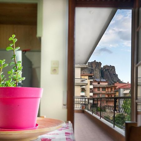 Meteora Family House Lägenhet Kalampaka Exteriör bild